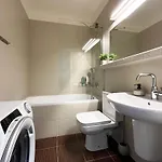 Air-conditioned Studio, Close To Centre & Tram Stop Апартаменты