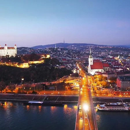 Air-conditioned Studio, Close To Centre & Tram Stop Lejlighed Bratislava