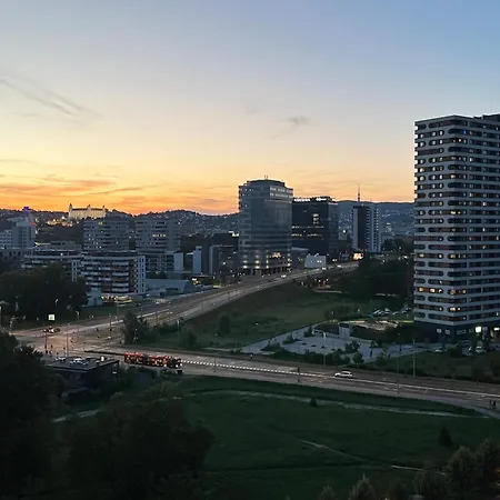 Air-conditioned Studio, Close To Centre & Tram Stop Lejlighed *