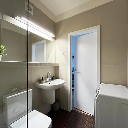 Lejlighed Air-conditioned Studio, Close To Centre & Tram Stop Bratislava